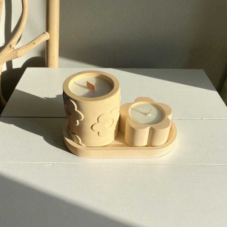 Daisy Concrete Soy Candle Set with Tray | Wooden Wick | Handmade Home Decor Gift