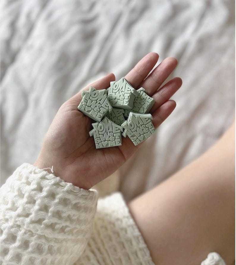 Christmas Gnome Wax Melts: Soy Olive Wax, Holiday Home Fragrance