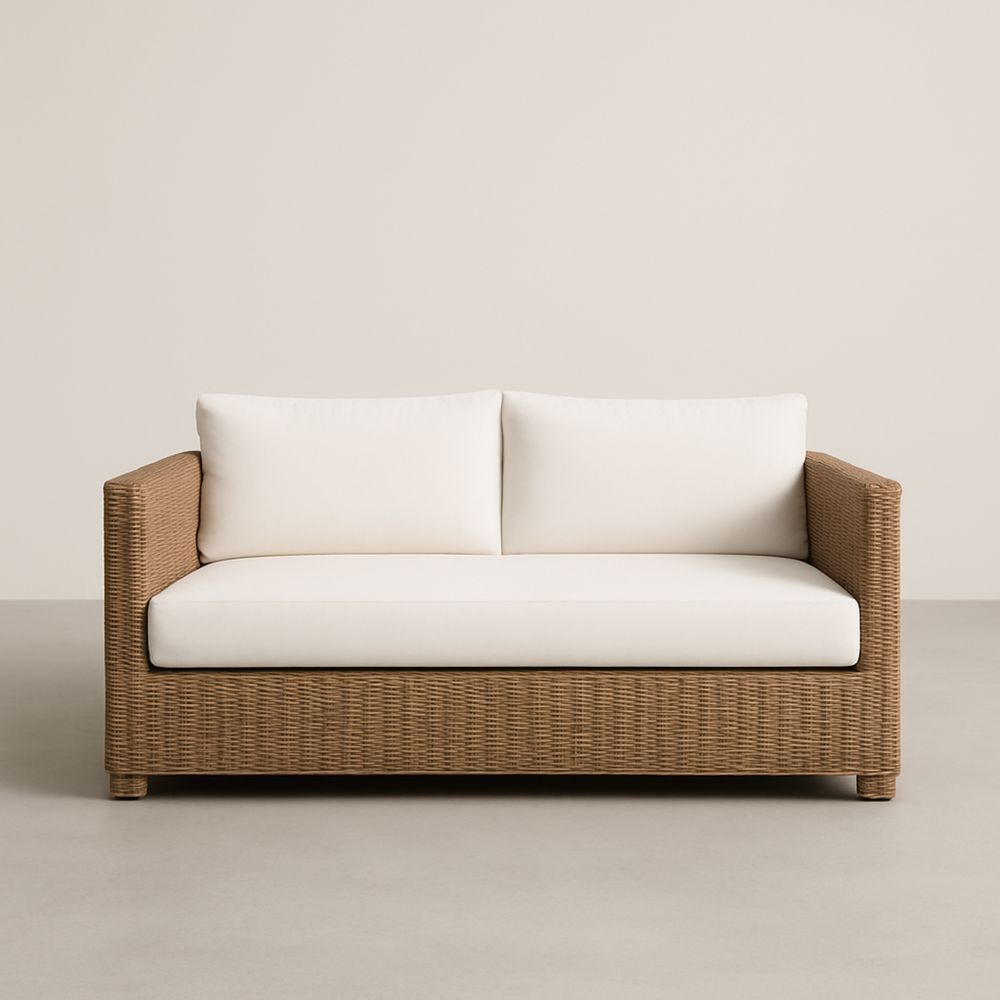 Divano Due Posti in Vimini con Cuscini Bianchi