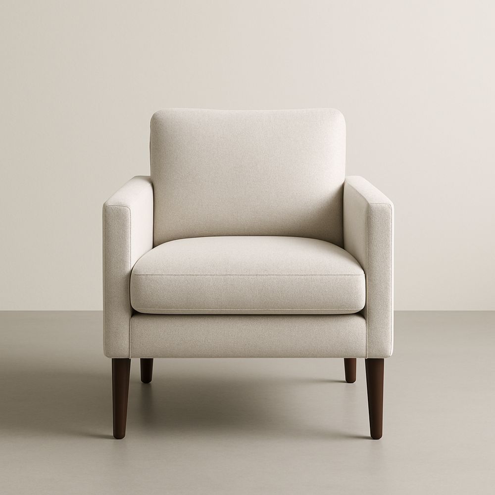 Poltrona in tessuto di poliestere beige con gambe in legno massello