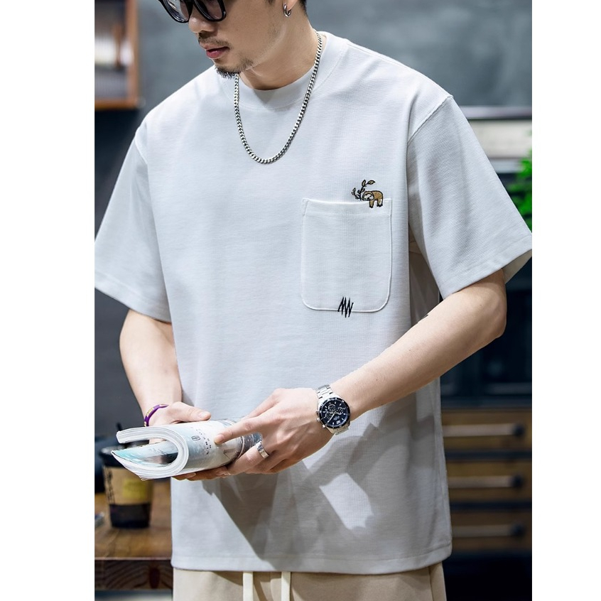 260g Mige Short-Sleeved t-Shirt Men Street Wear Small Sloth Embroidery Pocket Loose Casual Half-Sleeved t-Shirt