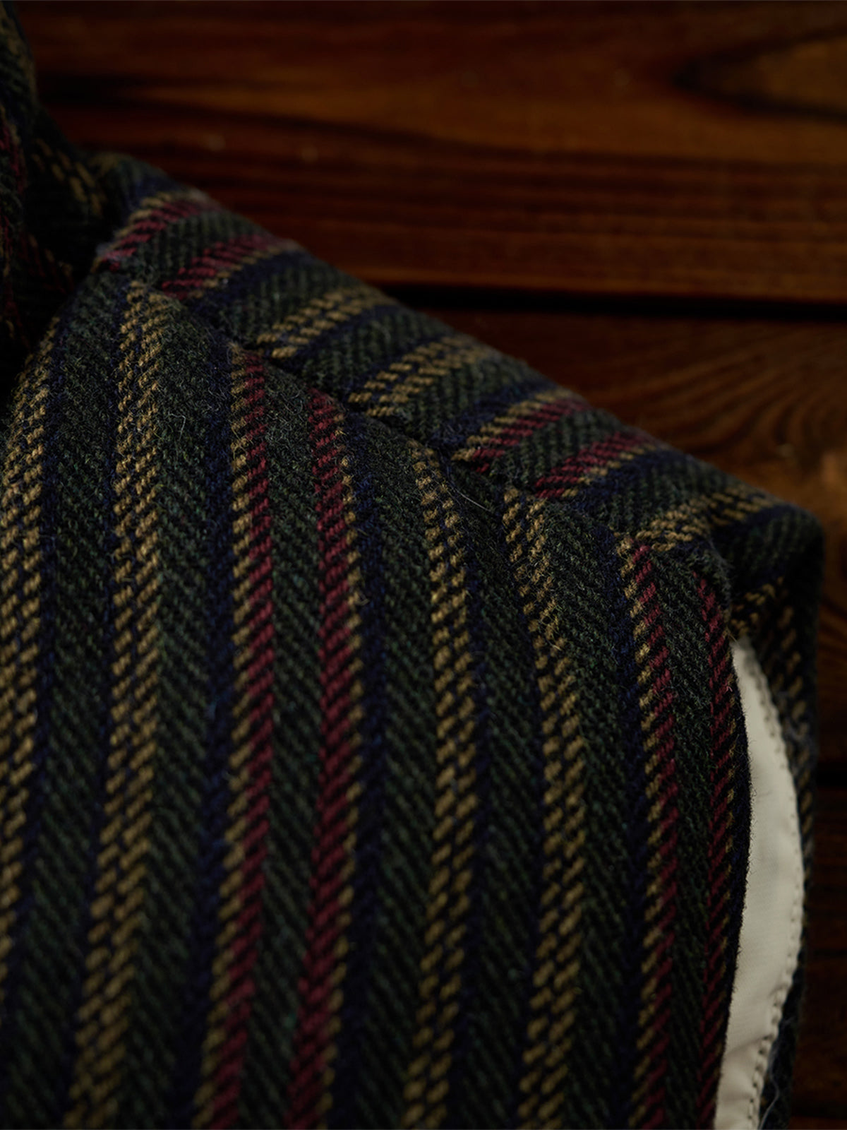 Retro-Style Brushed Stripe Jacquard Vest