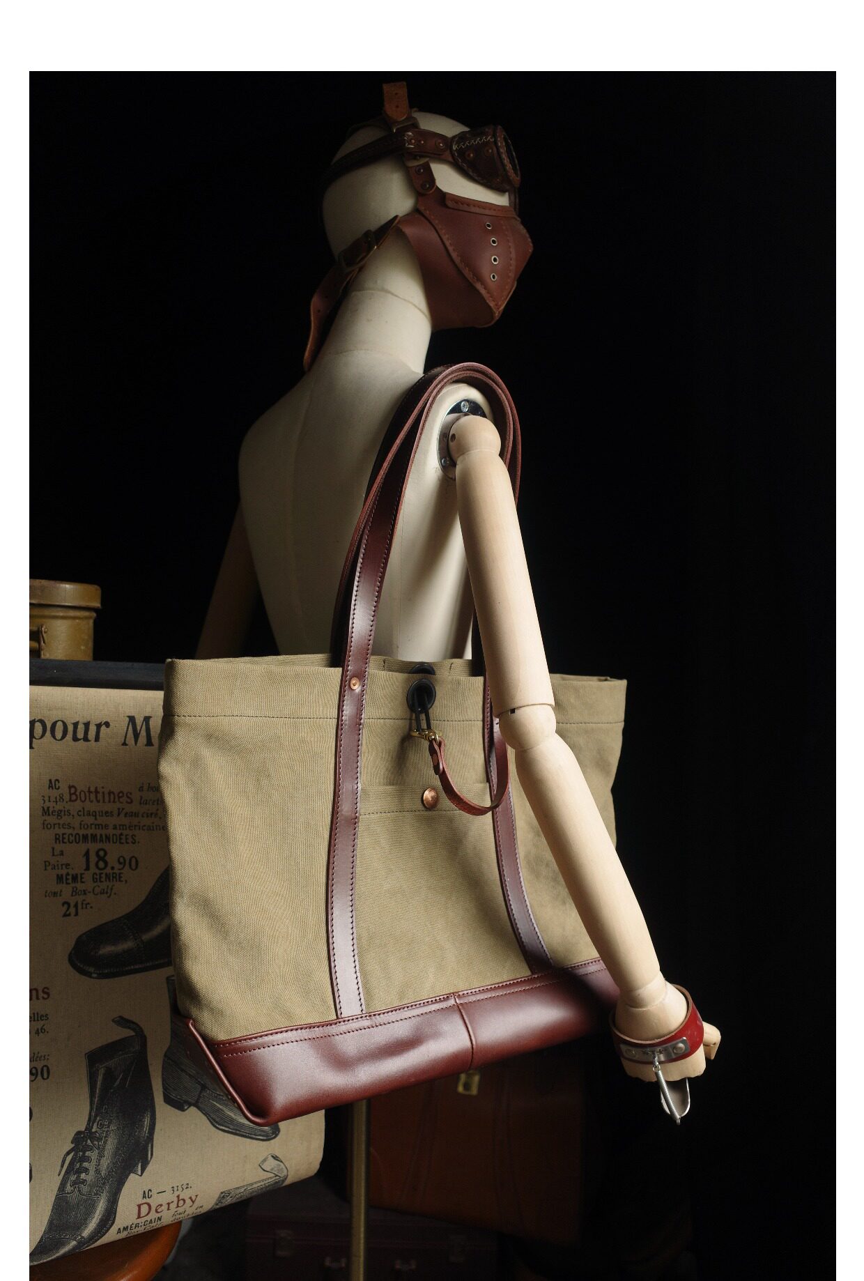 Large capacity crossbody bag