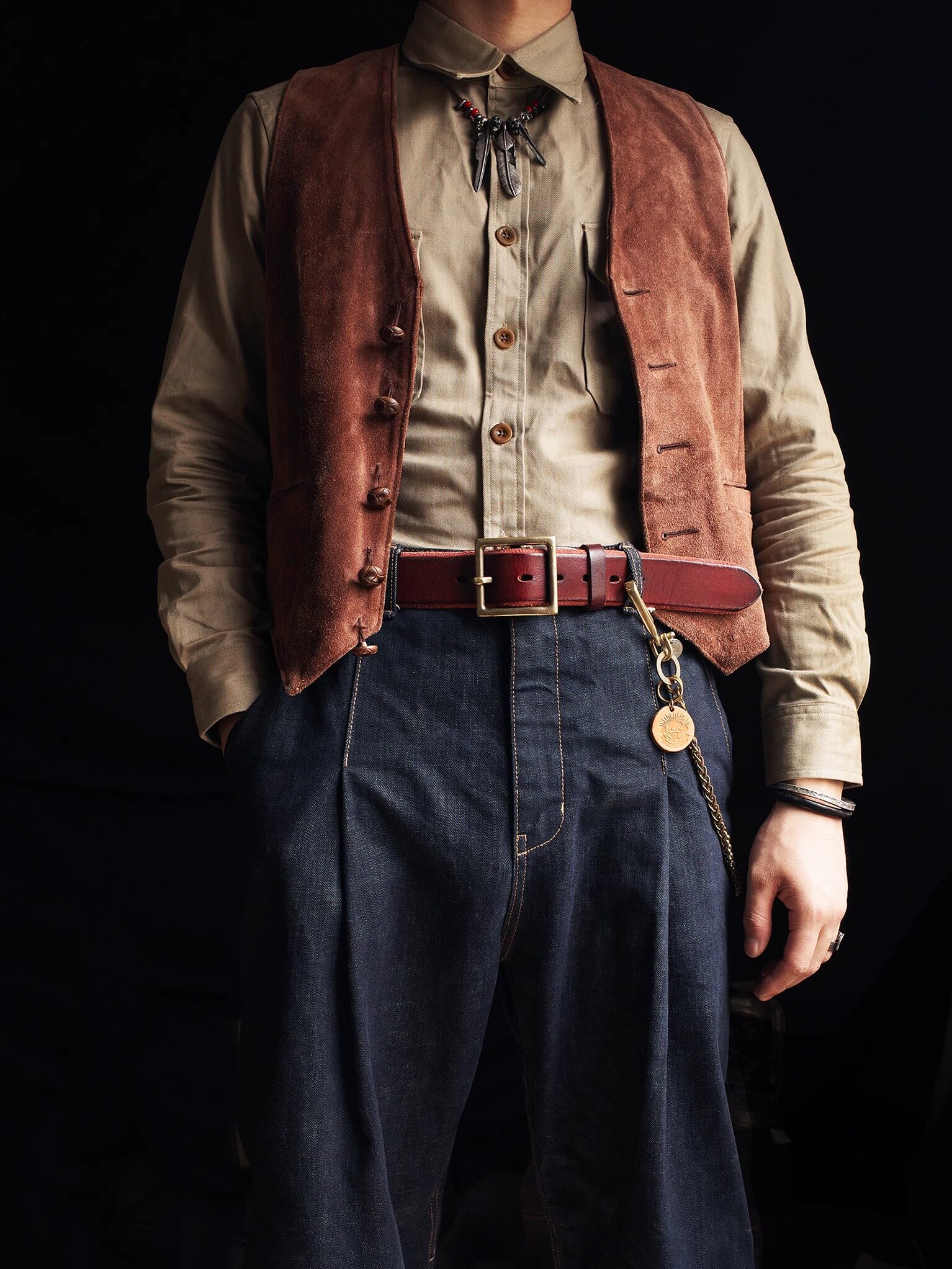 Vegetable-Tanned cow leather belt