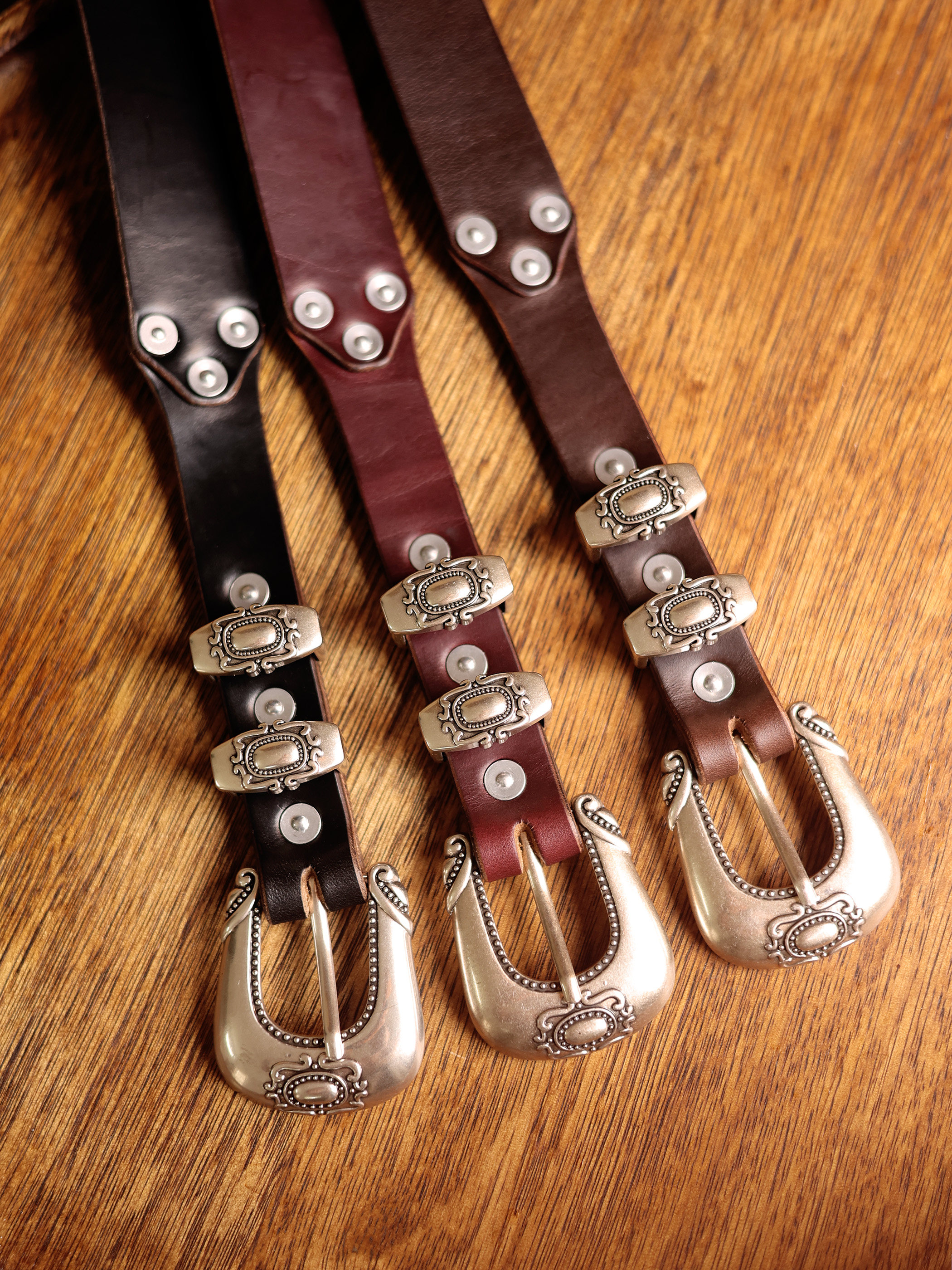 Silver rivet engraved top-grain leather belt 3.5cm