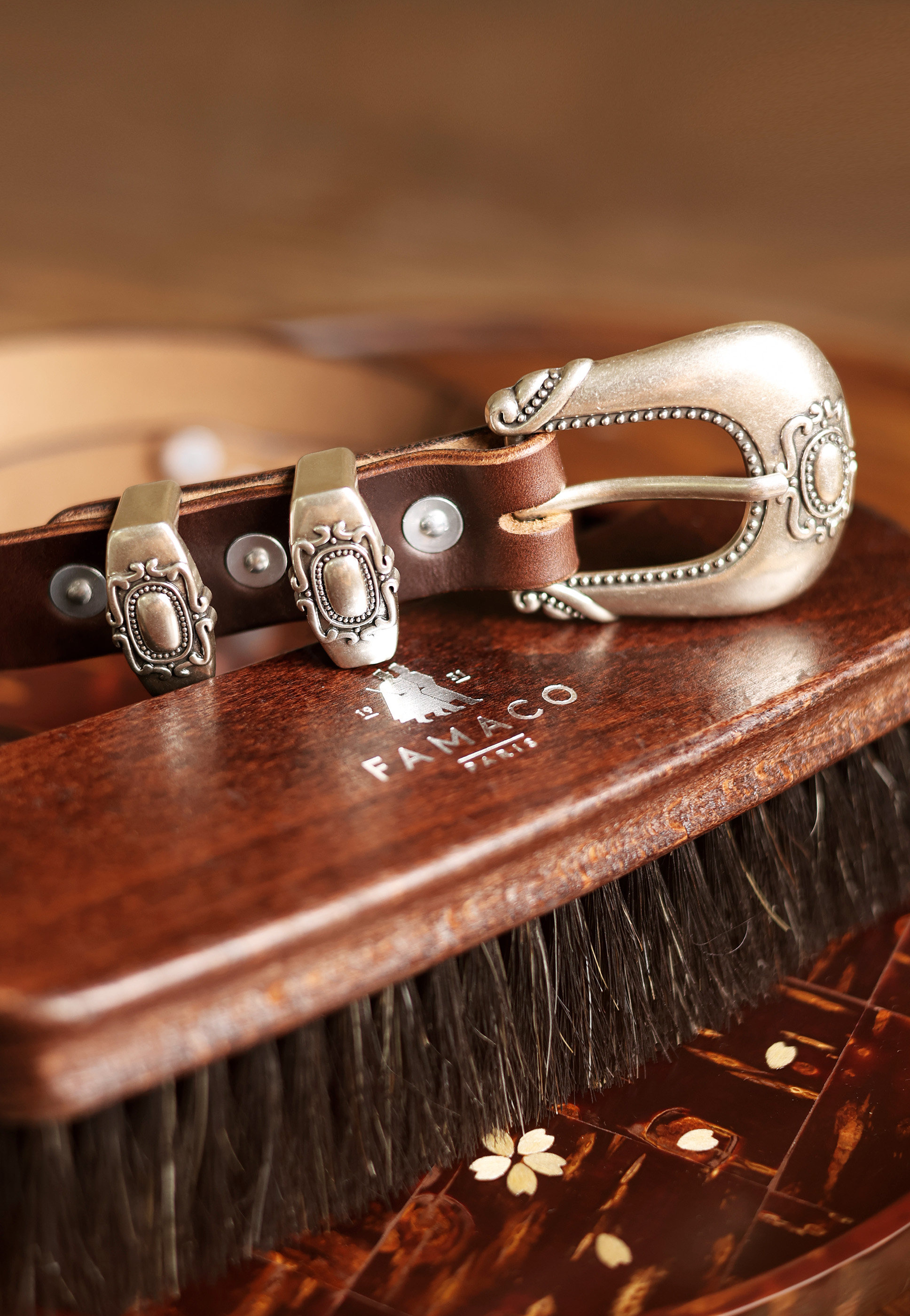 Silver rivet engraved top-grain leather belt 3.5cm