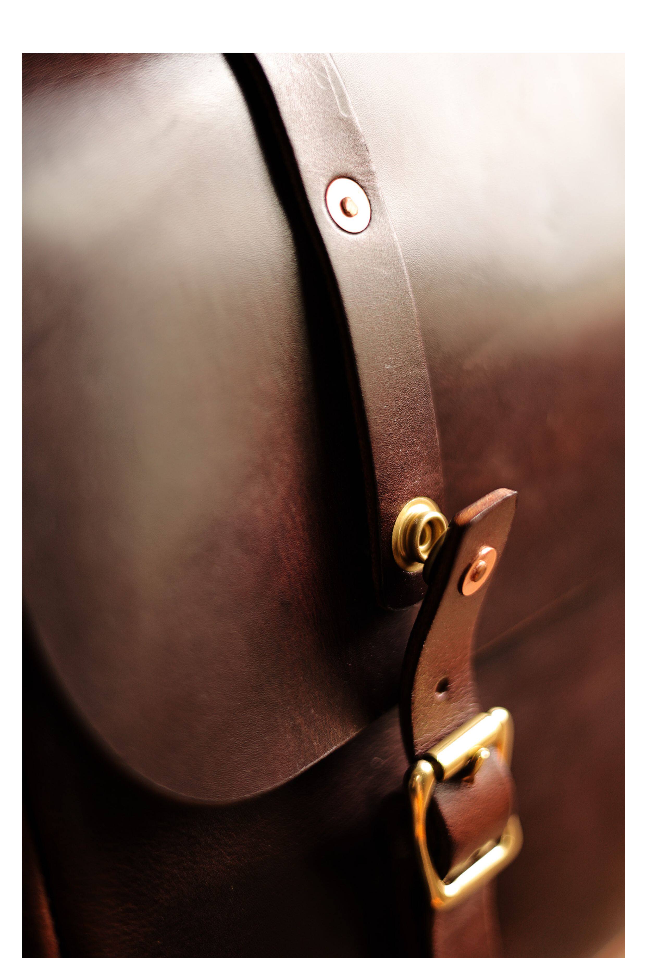 Leather messenger bag