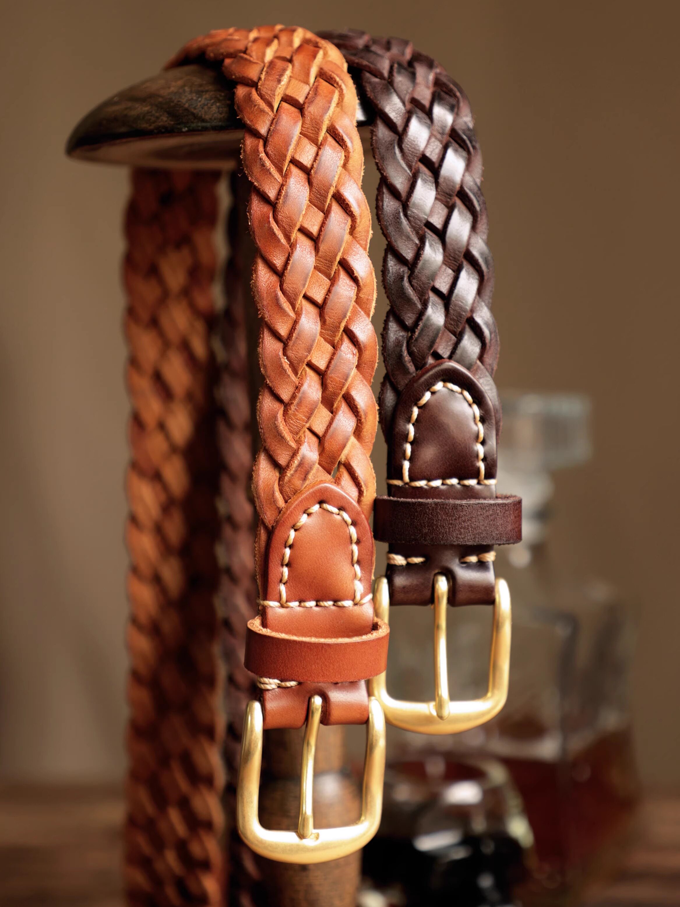 Pure cowhide copper buckle woven belt