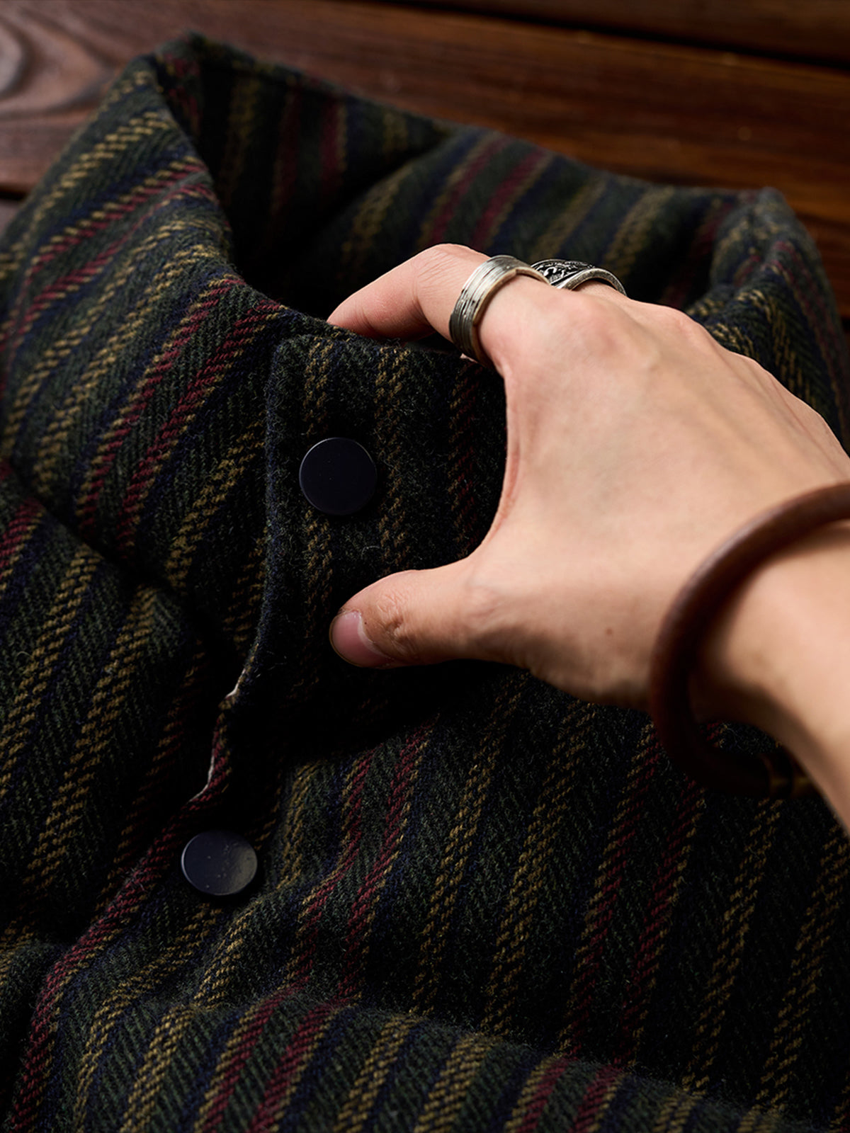 Retro-Style Brushed Stripe Jacquard Vest