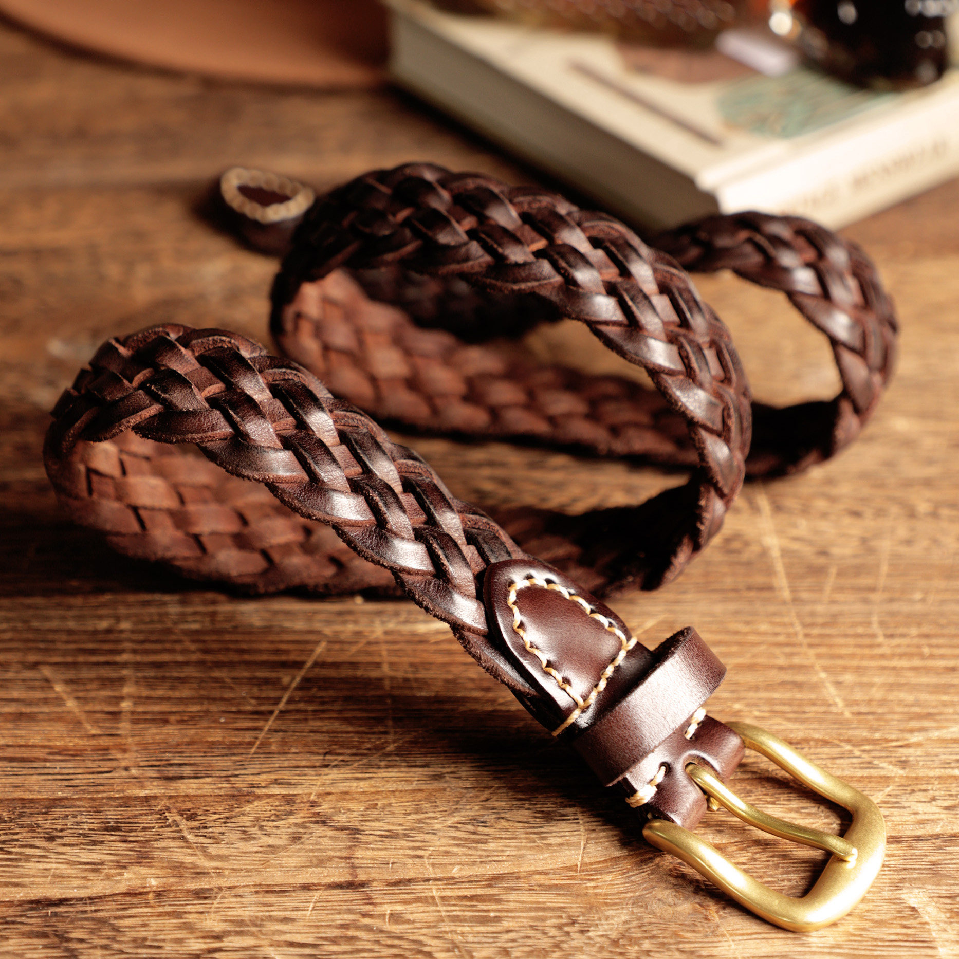 Pure cowhide copper buckle woven belt