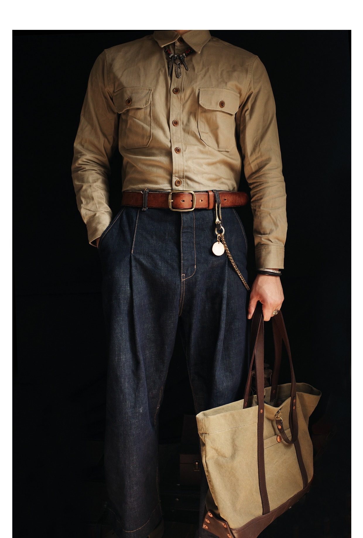 Large capacity crossbody bag