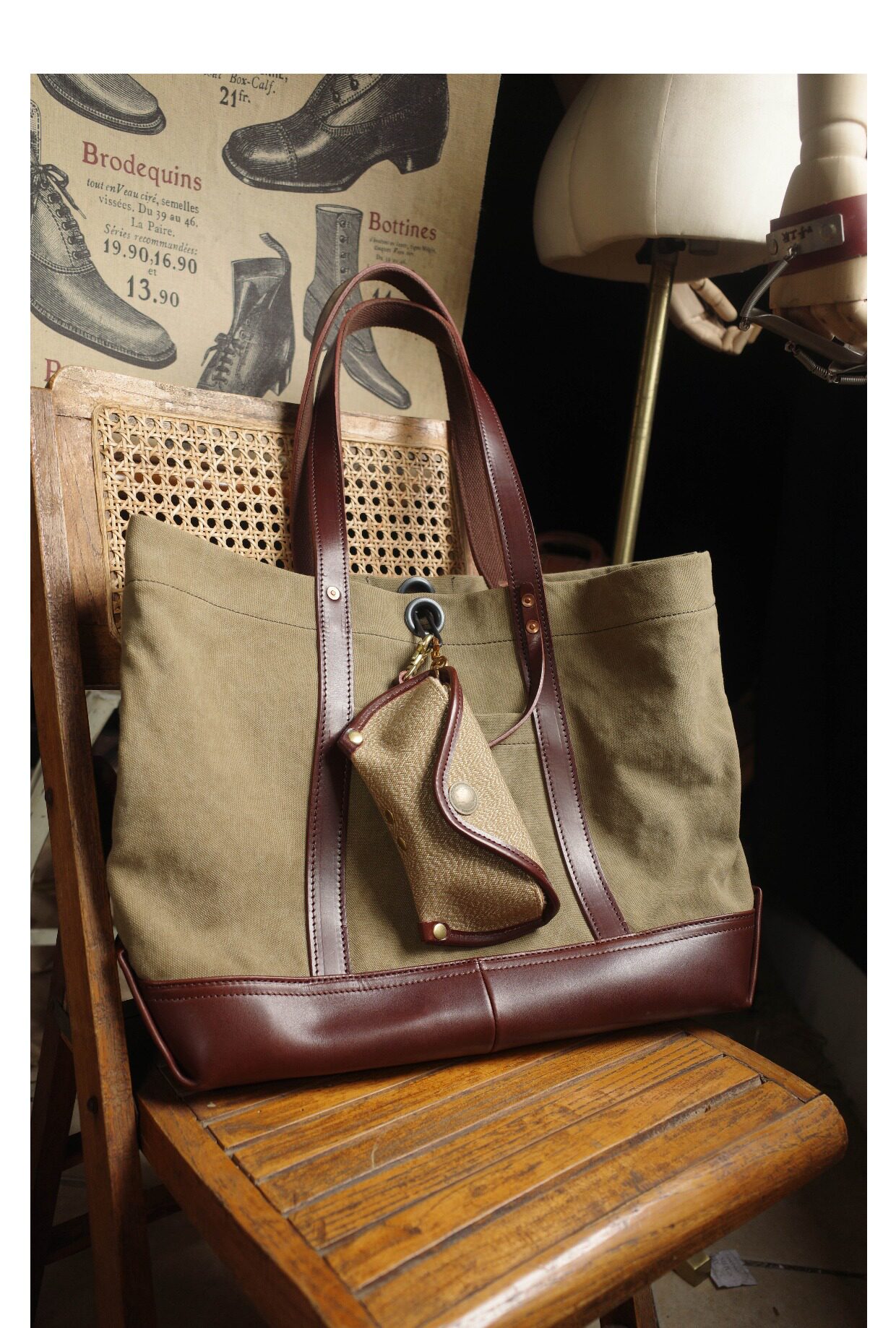 Large capacity crossbody bag