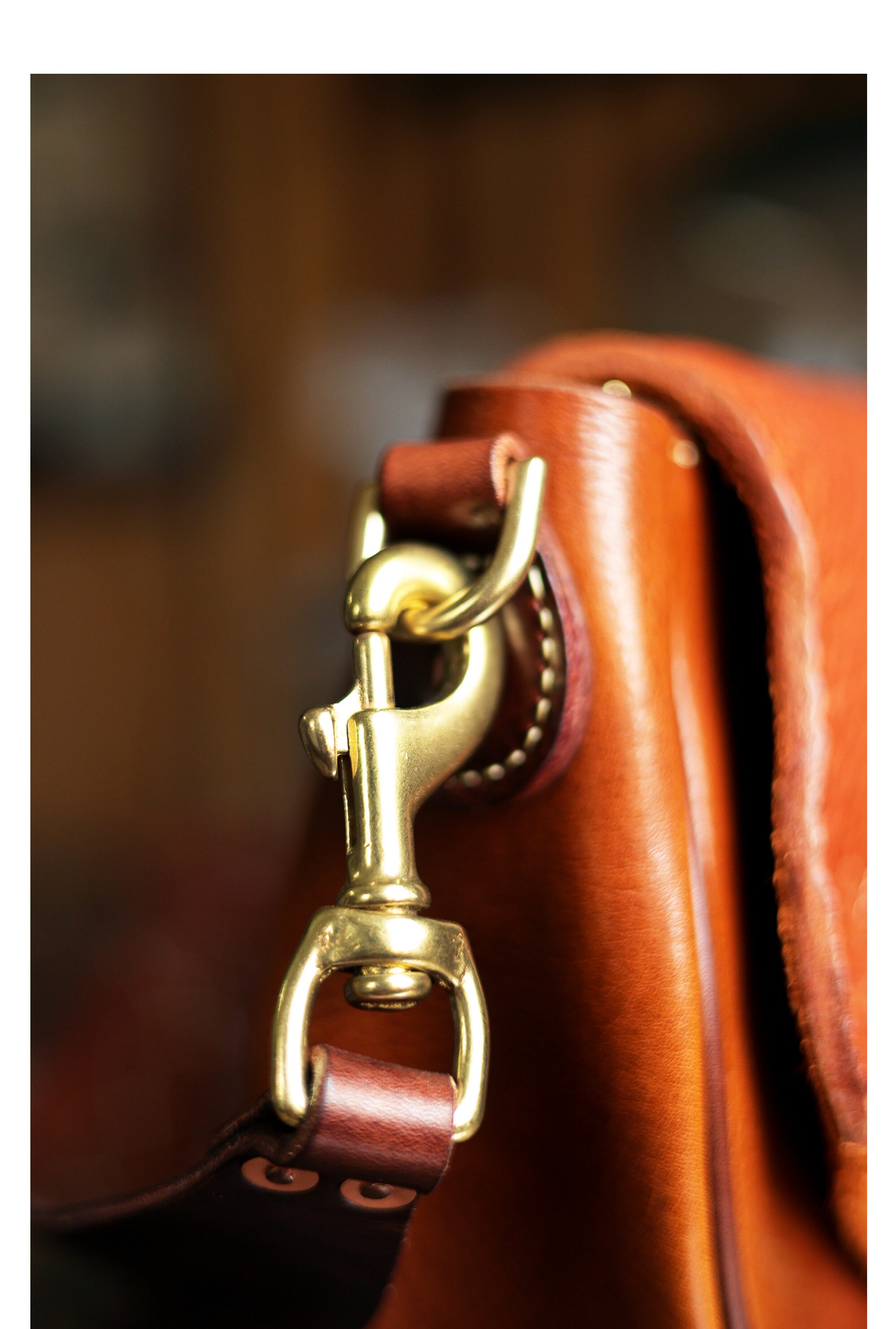 Crossbody saddle bag