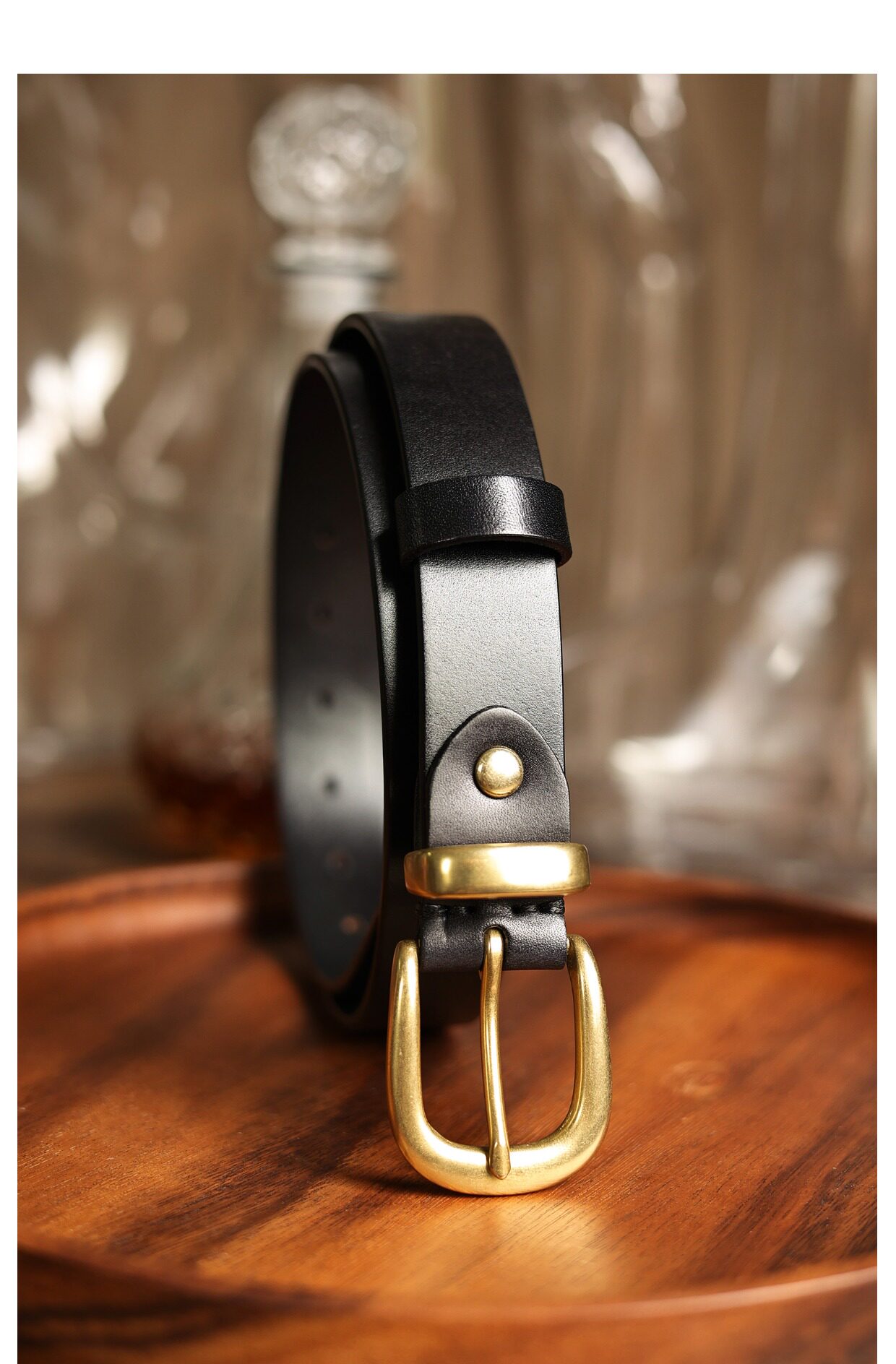 Horseshoe buckle belt