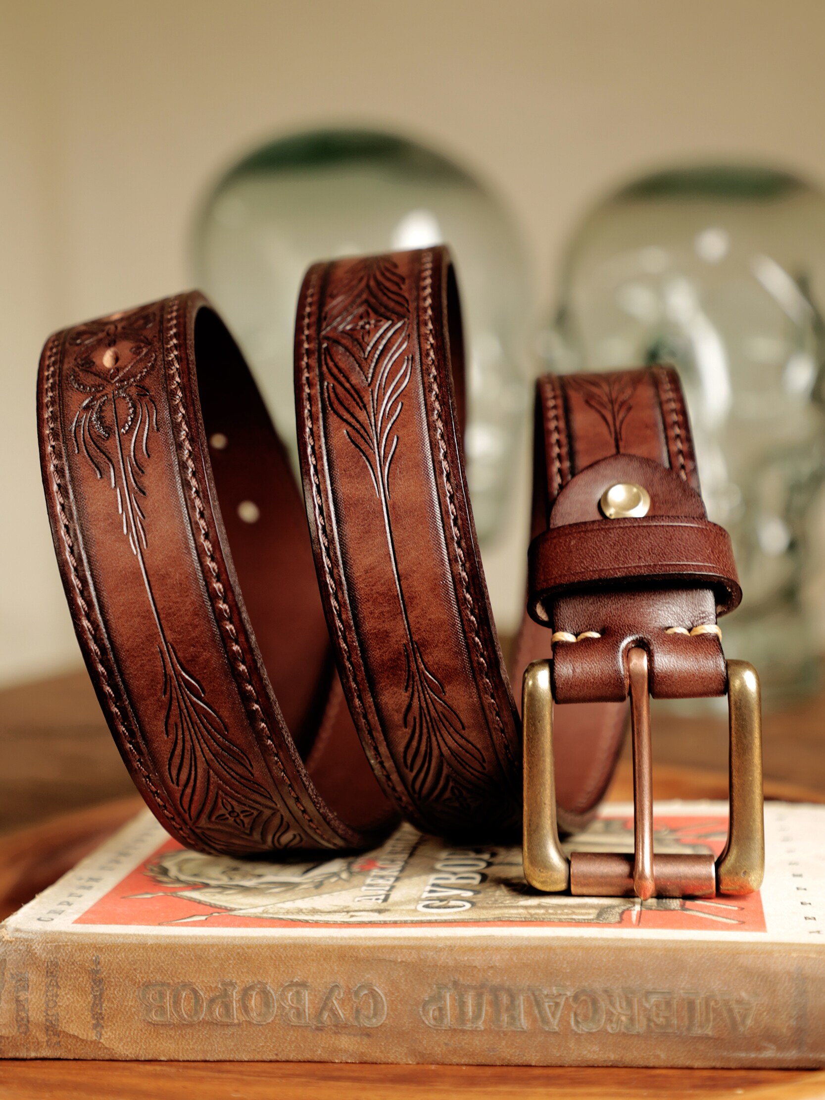 Tuscany hand-carved belt