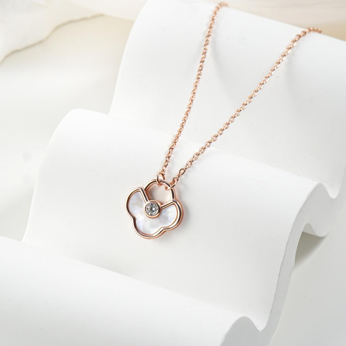 Moissanite Rose Aura Four-Leaf Clover Pendant Necklace