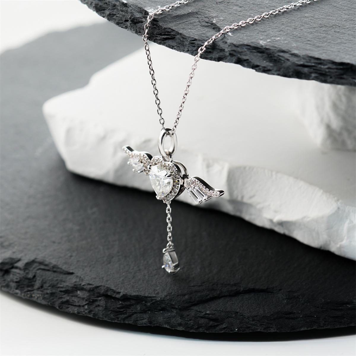 Moissanite 3.2ct Angel Wing Heart Pendant Necklace