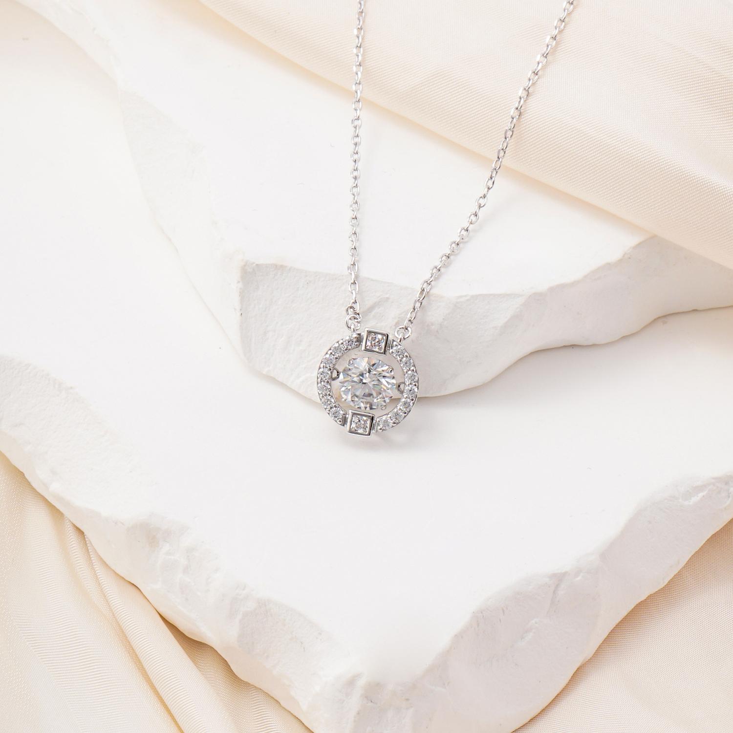 Moissanite 1ct Flickering Halo Pendant Necklace