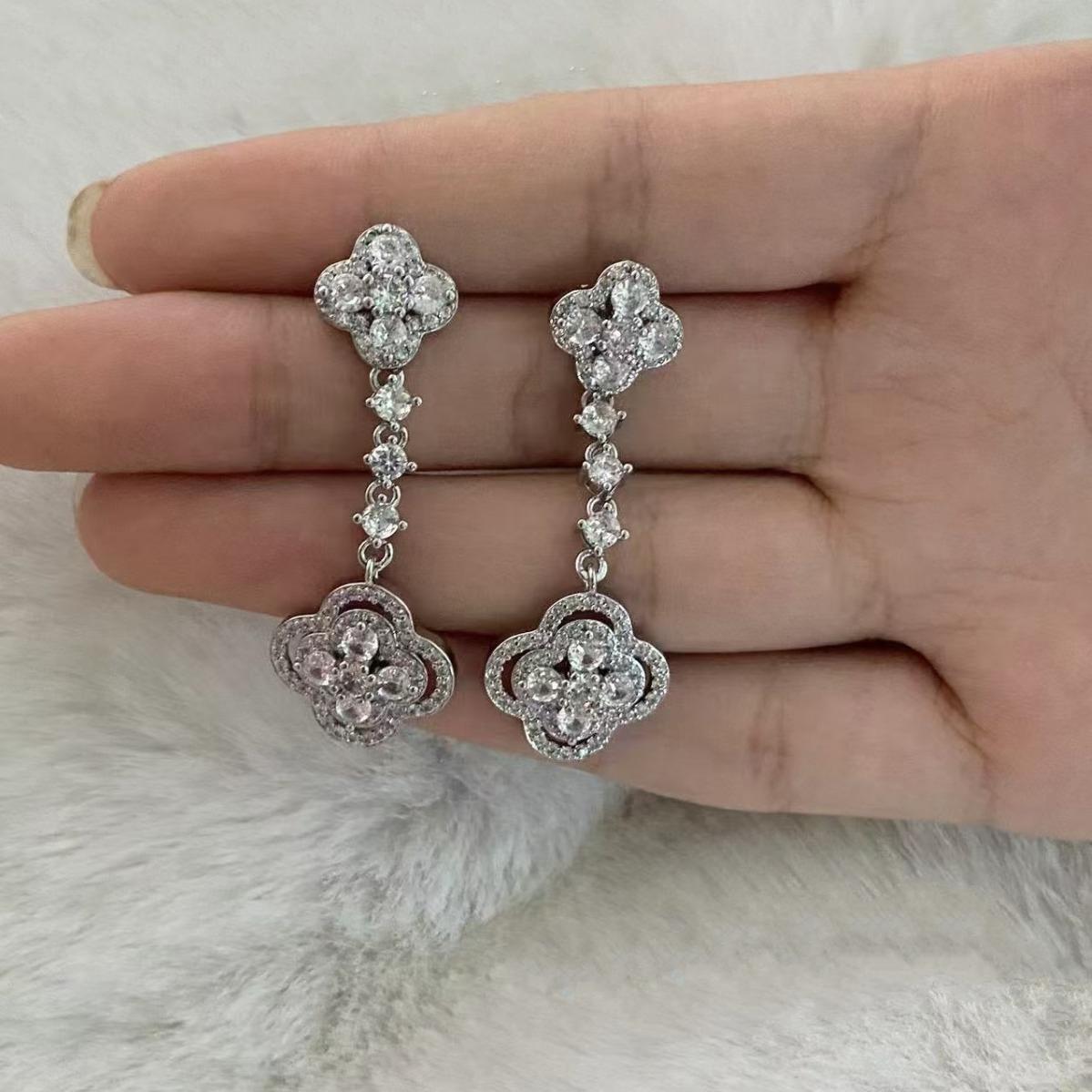 Double Four-leaf Clover Flower Tassel Earrings