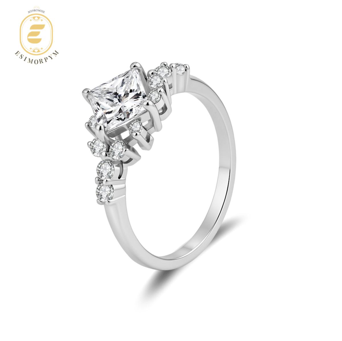 Moissanite 1ct Vintage Starburst Princess Ring