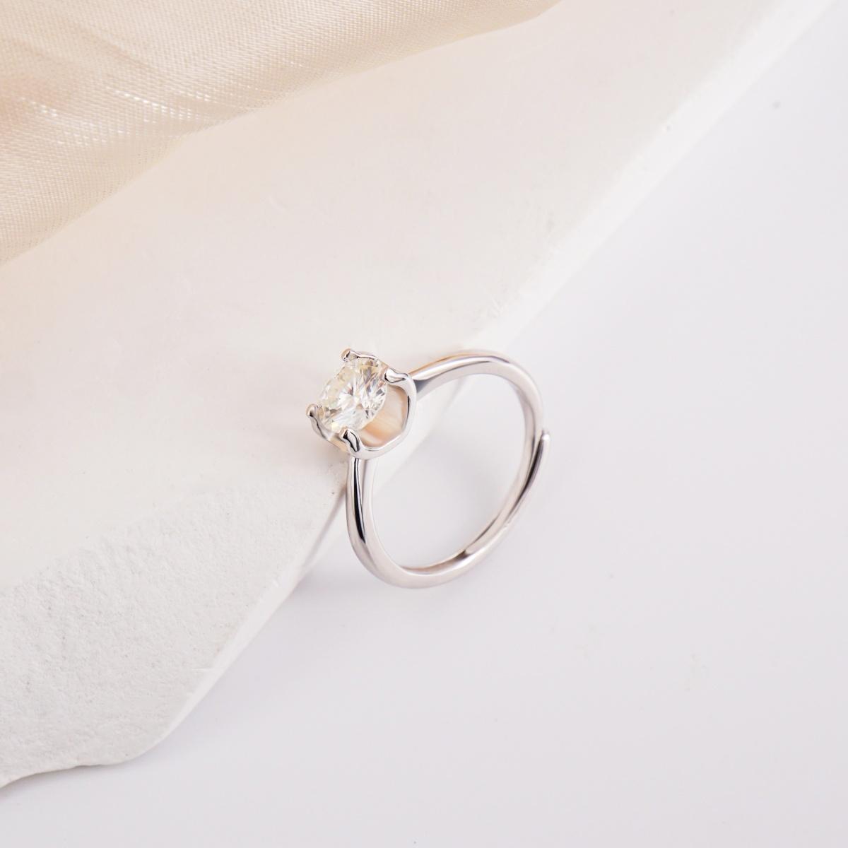 Moissanite 1ct Classic Solitaire Prong Jewelry Set Earrings Ring Necklace Set