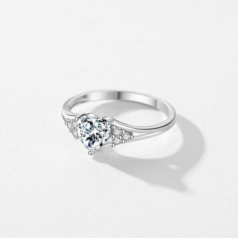 Moissanite 1ct Declaration of Love Heart Ring
