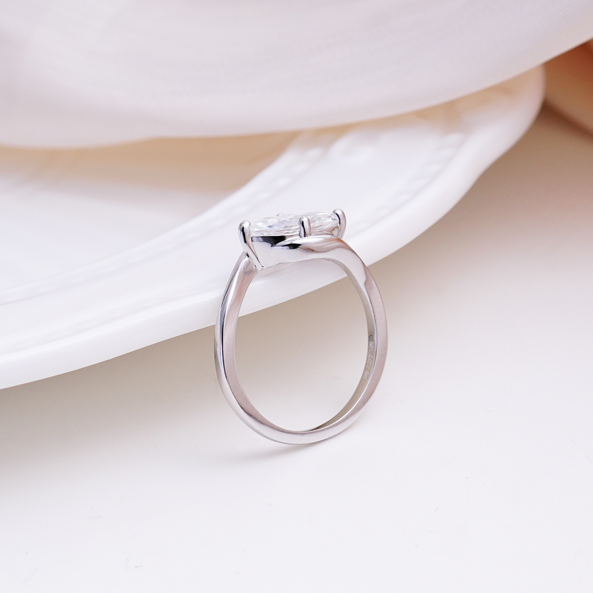 Moissanite 1ct Rippling Romance Marquise Solitaire Ring