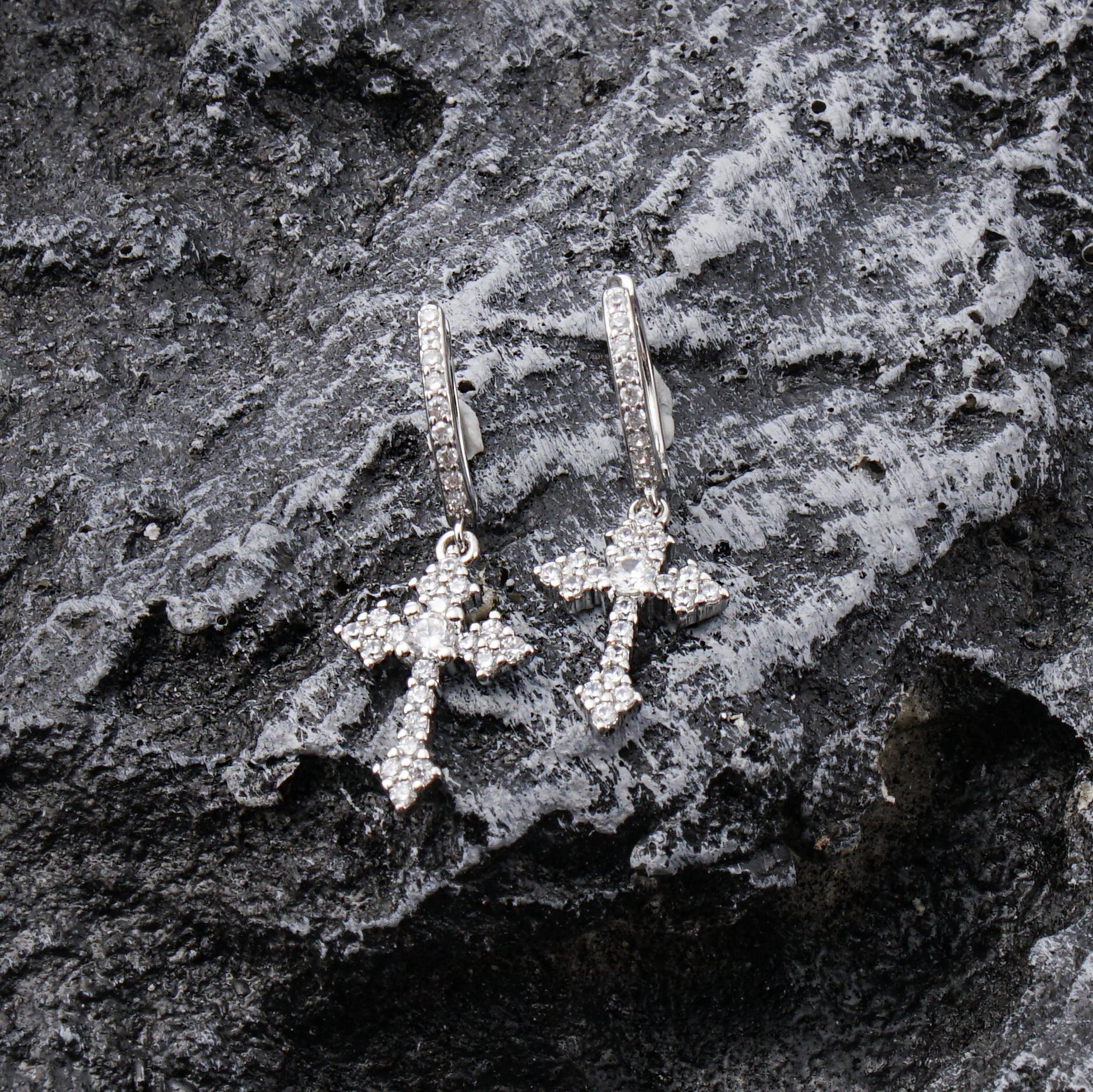 Rhombic Cross Earrings