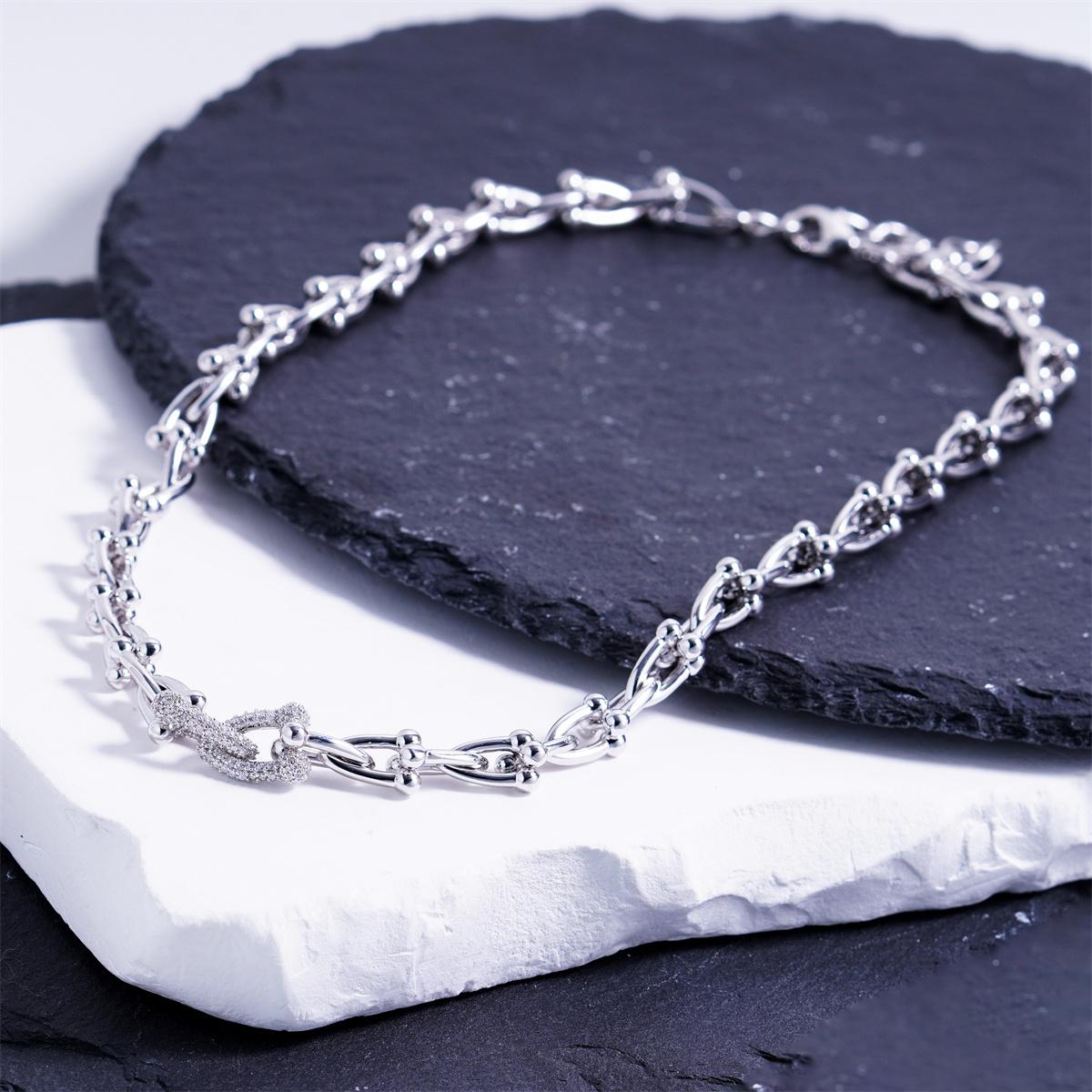 Interlocking Heart U-Link Chain Necklace