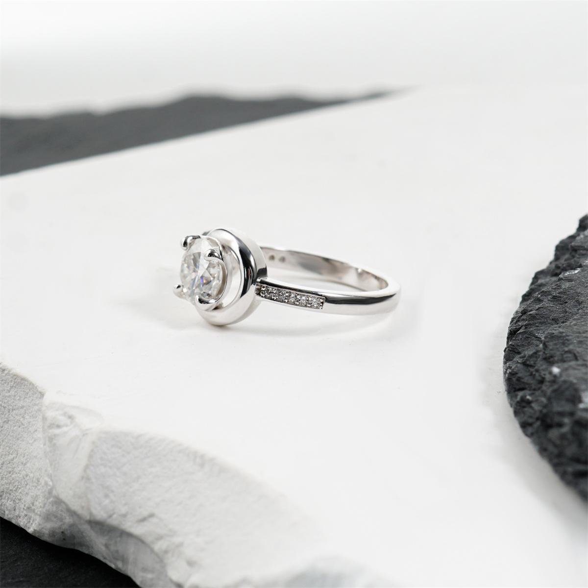 Moissanite 1ct Eternal Embrace Entwined Ring