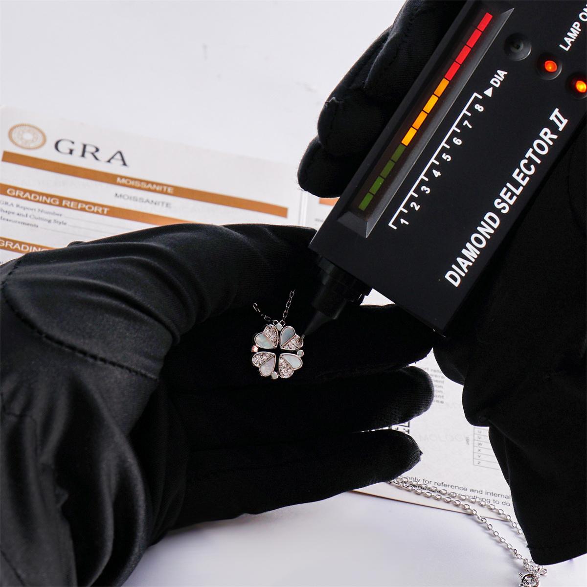 Moissanite 0.1ct Convertible Lucky Four-Leaf Clover Pendant Necklace