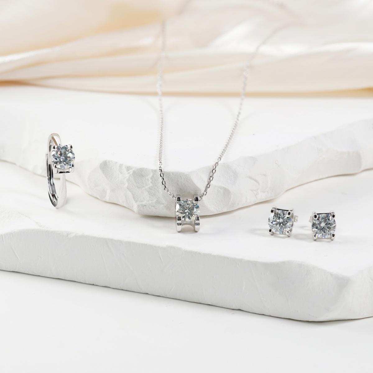 Moissanite 1ct Classic Solitaire Prong Jewelry Set Earrings Ring Necklace Set