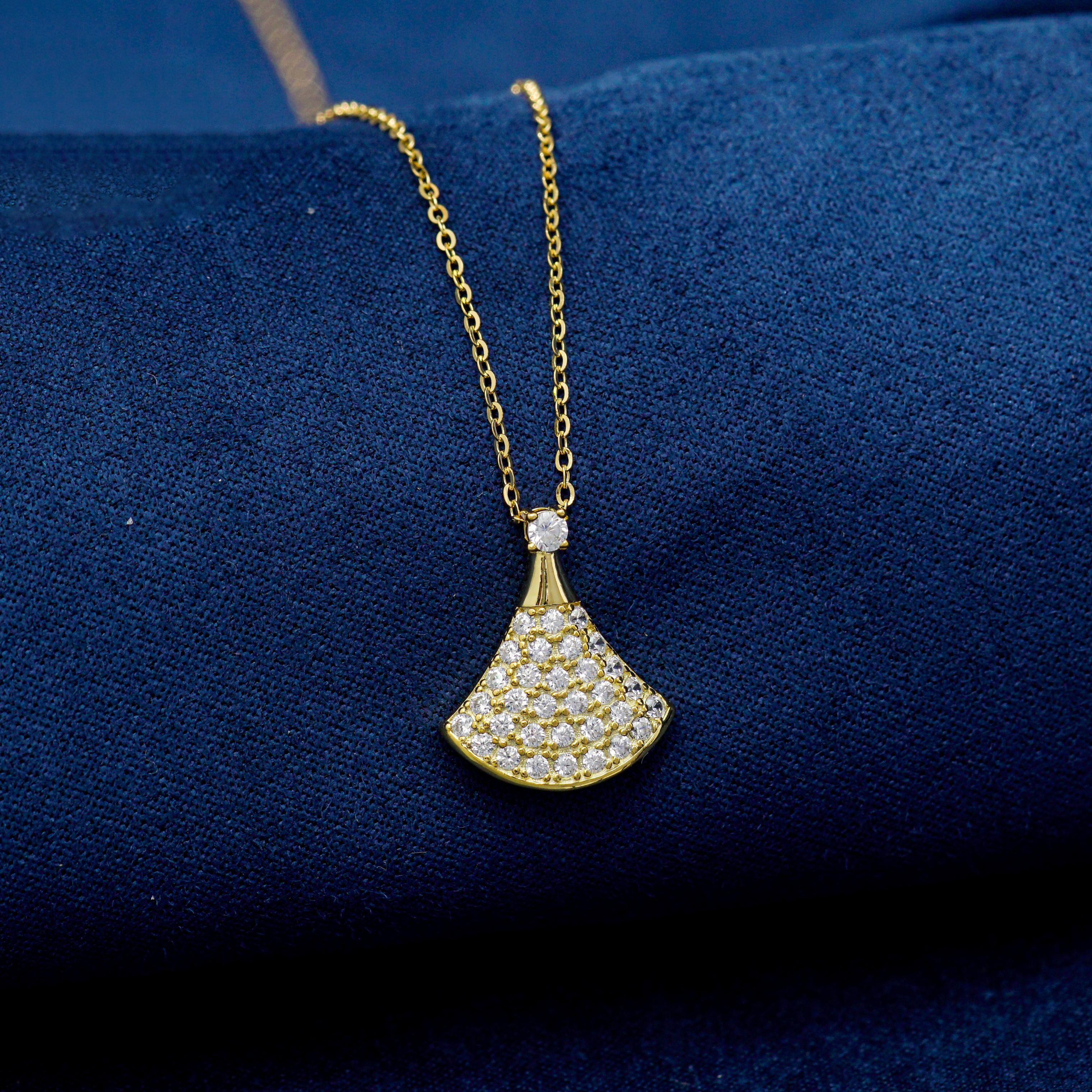 Moissanite Fan-Shaped Pendant Necklace