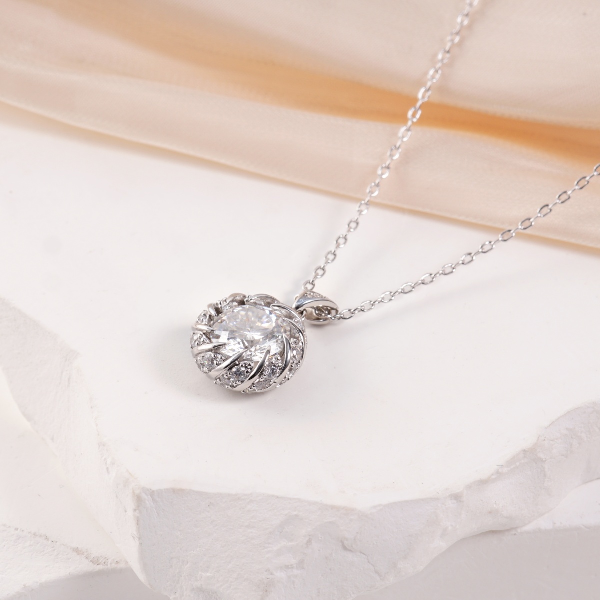 Moissanite 3ct Mysterious Heart Pendant Necklace 
