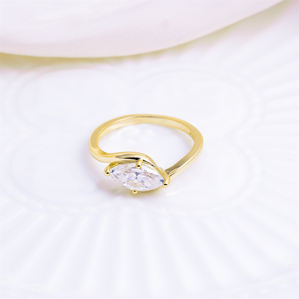 Moissanite 1ct Rippling Romance Marquise Solitaire Ring