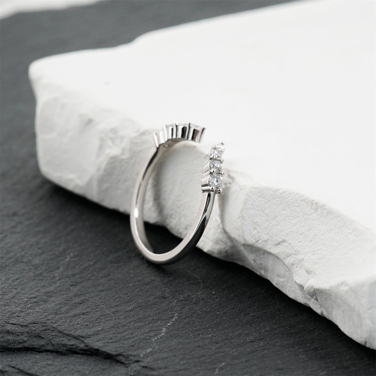 Moissanite Flowing Light Open Band Ring