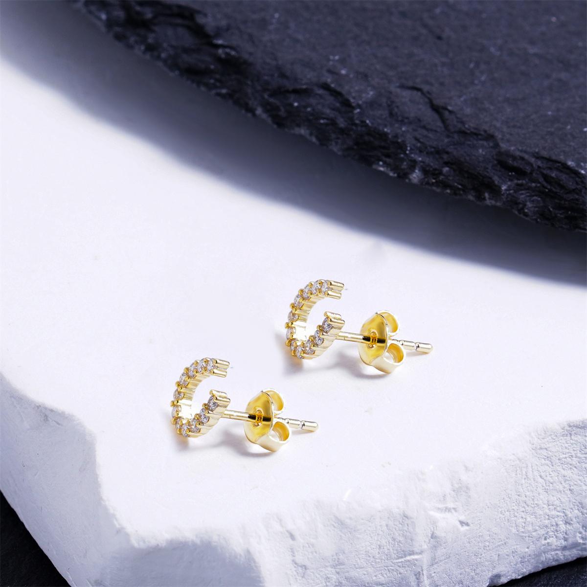 Moissanite Eternal Glow Horseshoe Stud Earrings