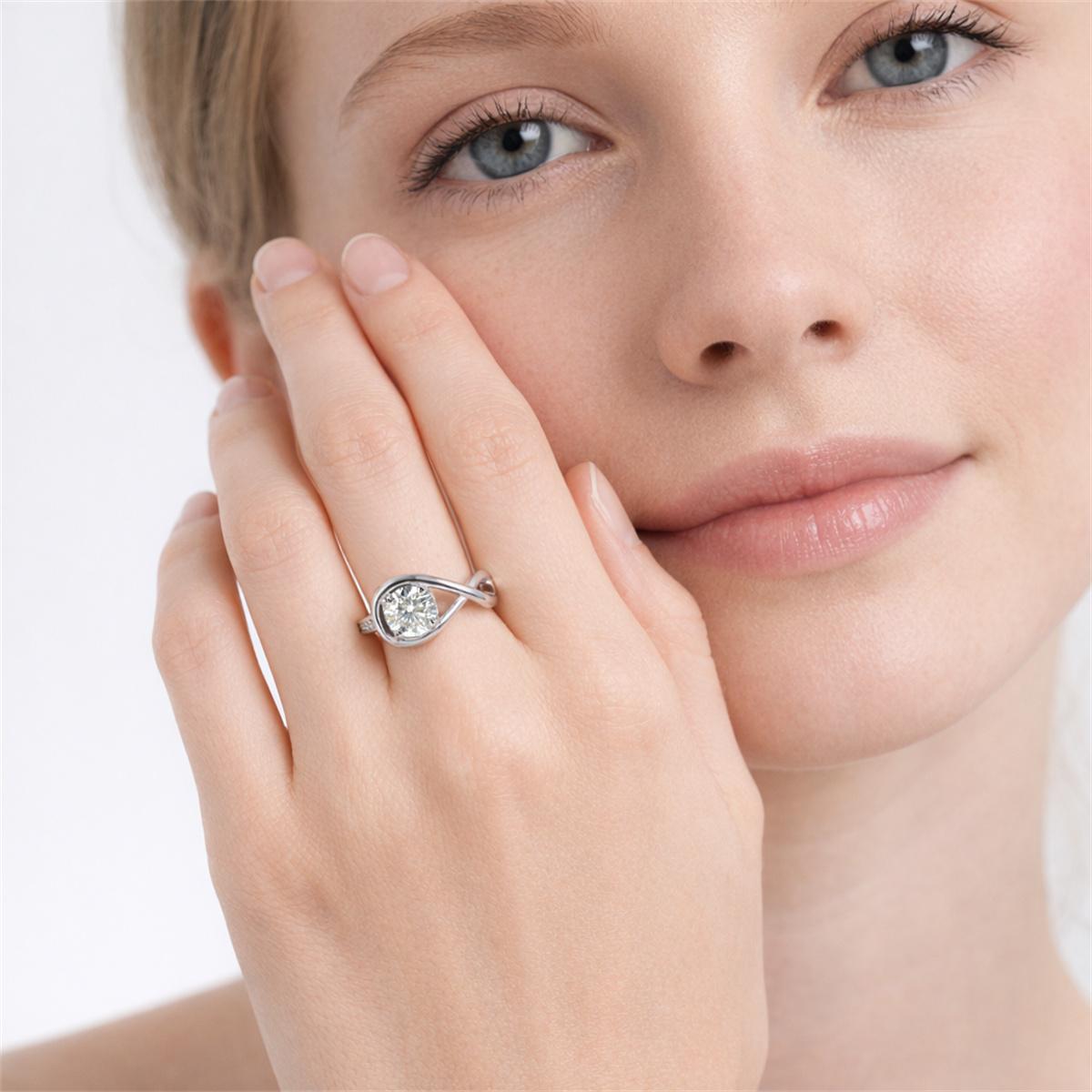 Moissanite 1ct Eternal Embrace Entwined Ring