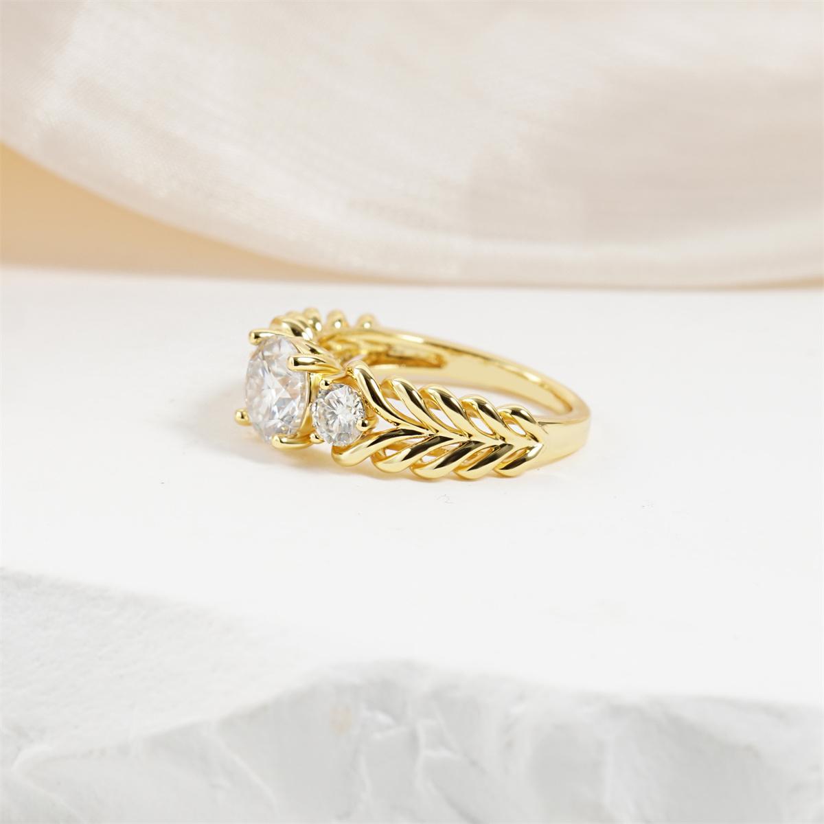 Moissanite 1.8ct Laurel Braided Vine Ring