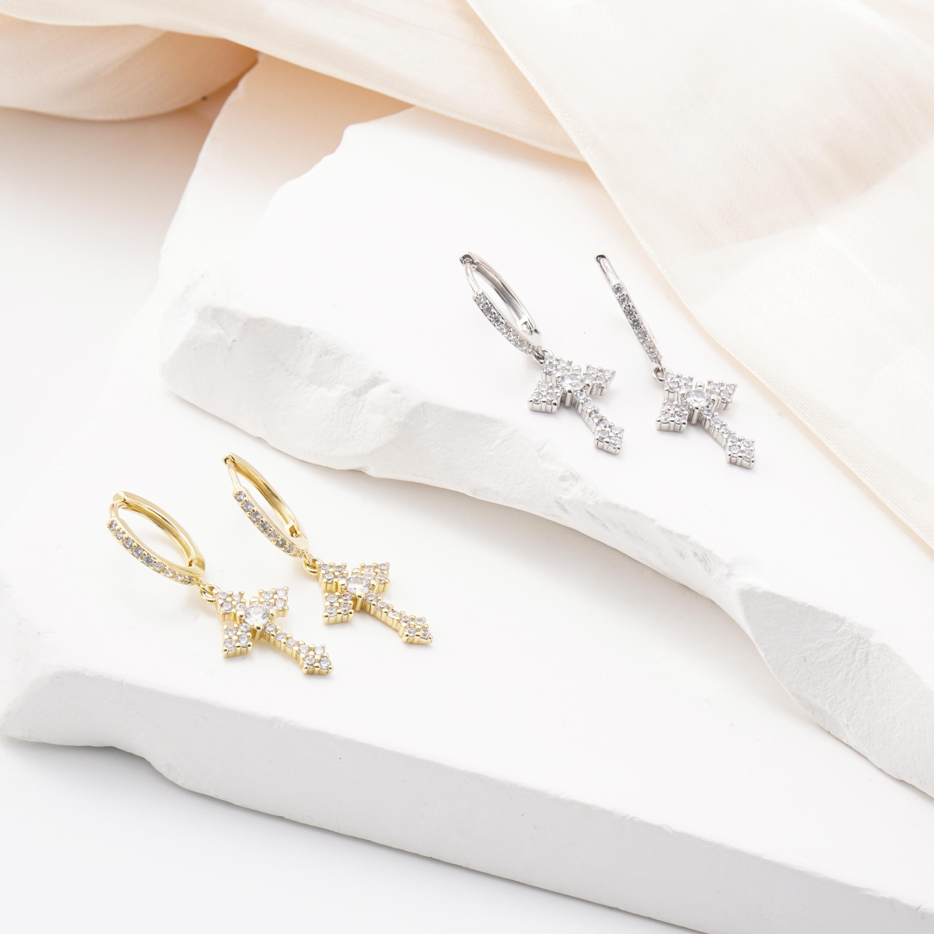 Rhombic Cross Earrings