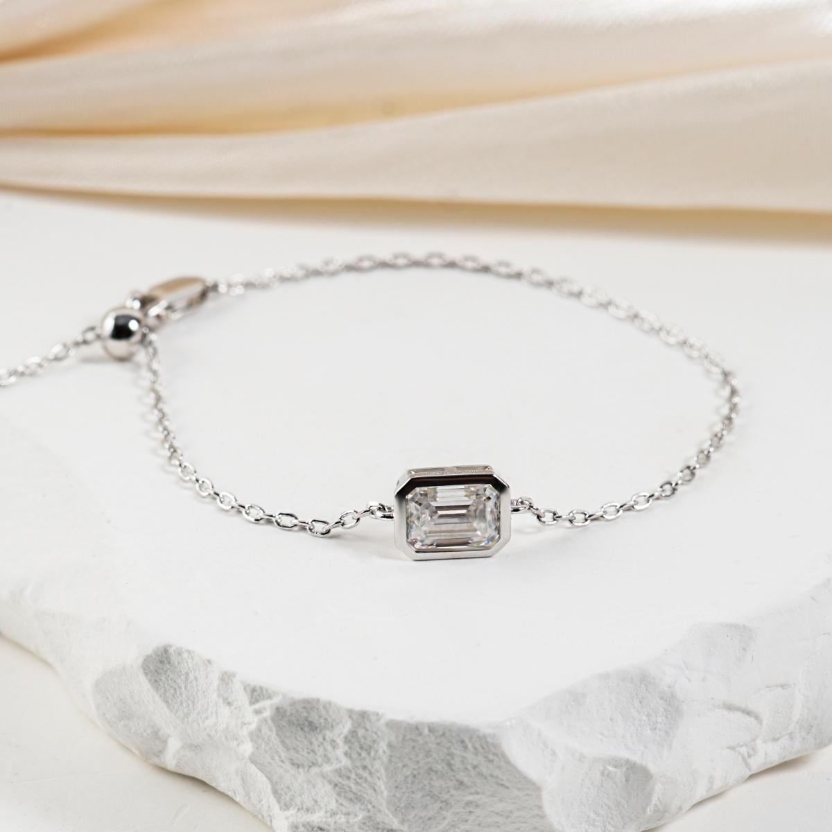 Moissanite 1ct Solitaire Step Cut Jewelry Set Earrings Ring Necklace Bracelet Set