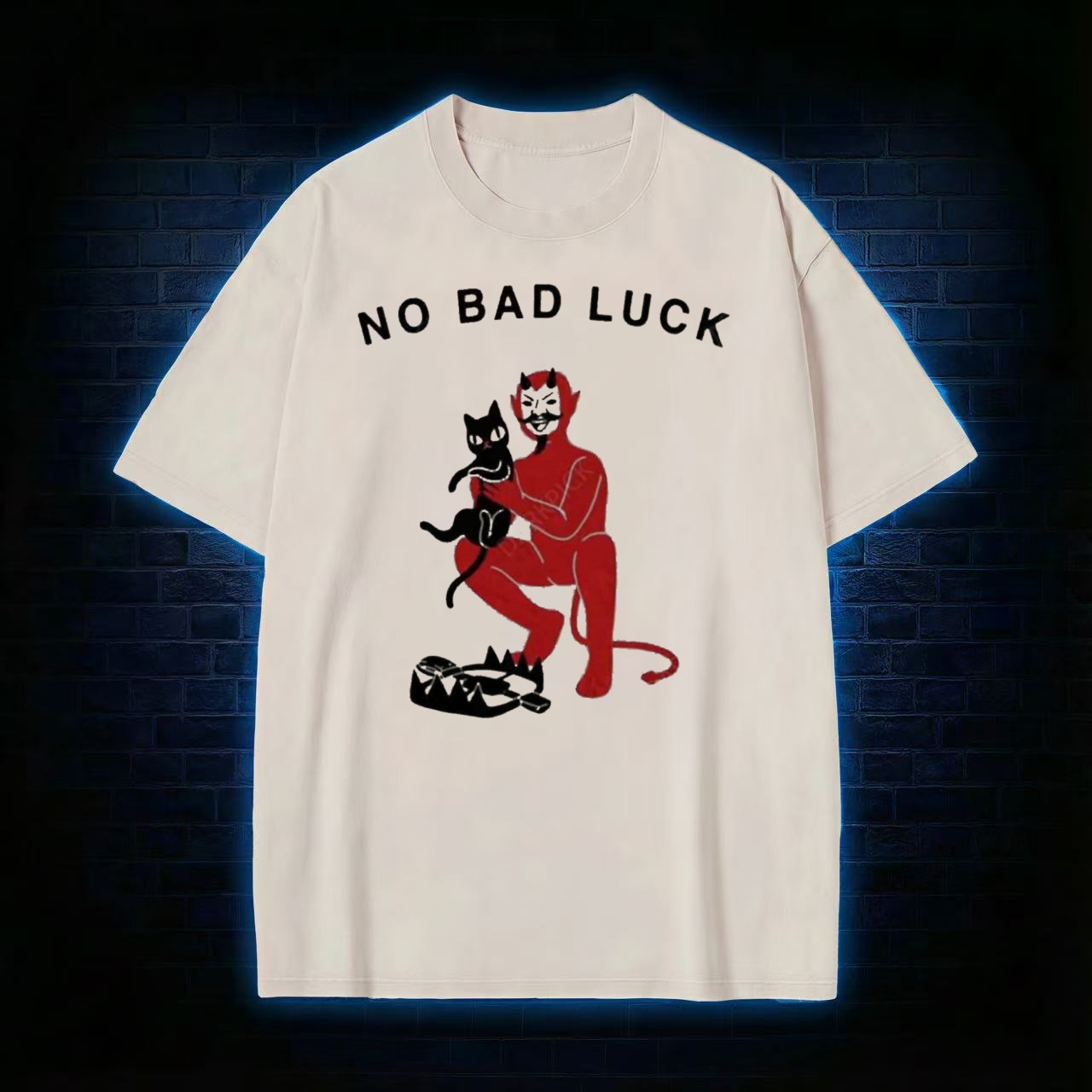 "No Bad Luck" Devil & Black Cat Graphic Washed T-shirt