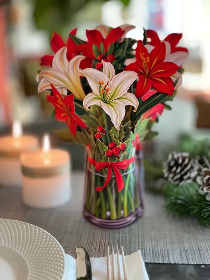 Eco-friendly pop-up flower bouquet greeting card