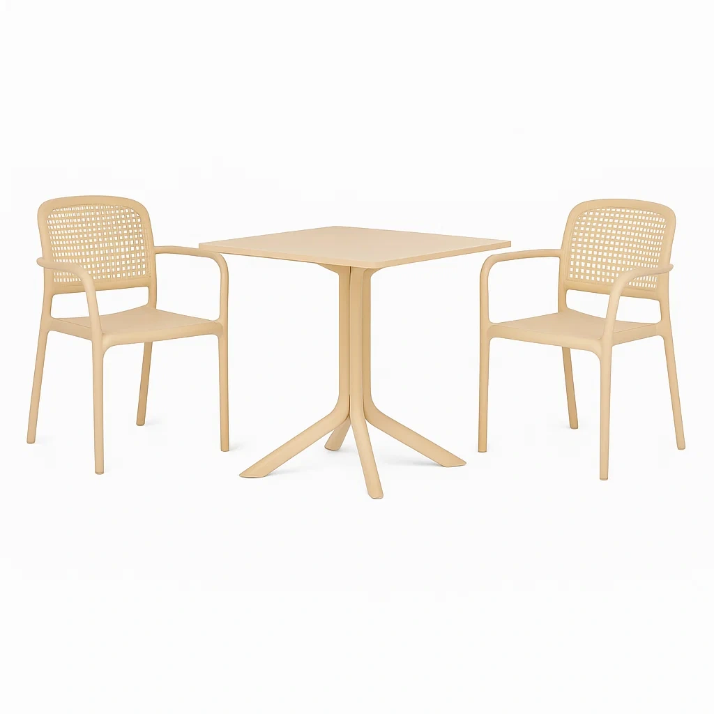 Set da tempo libero piccolo con tavolo quadrato 60×60 cm beige e 2 sedie in plastica