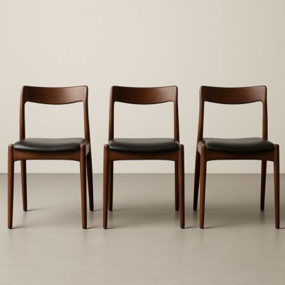 Ensemble de 3 chaises en bois avec assise en simili cuir noir