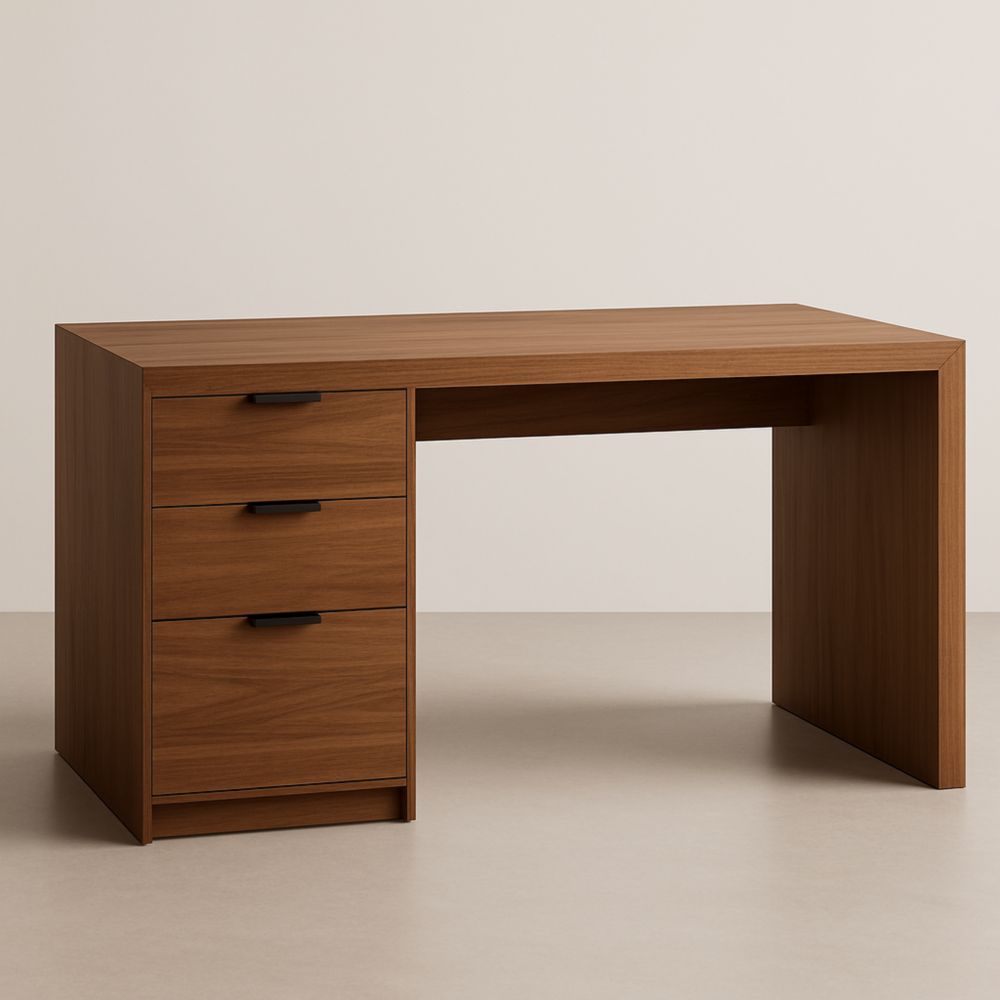 Bureau en bois avec tiroirs marron