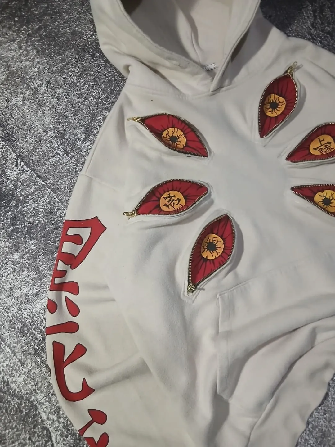 SIX EYES "KOKUSHIBO" HOODIE