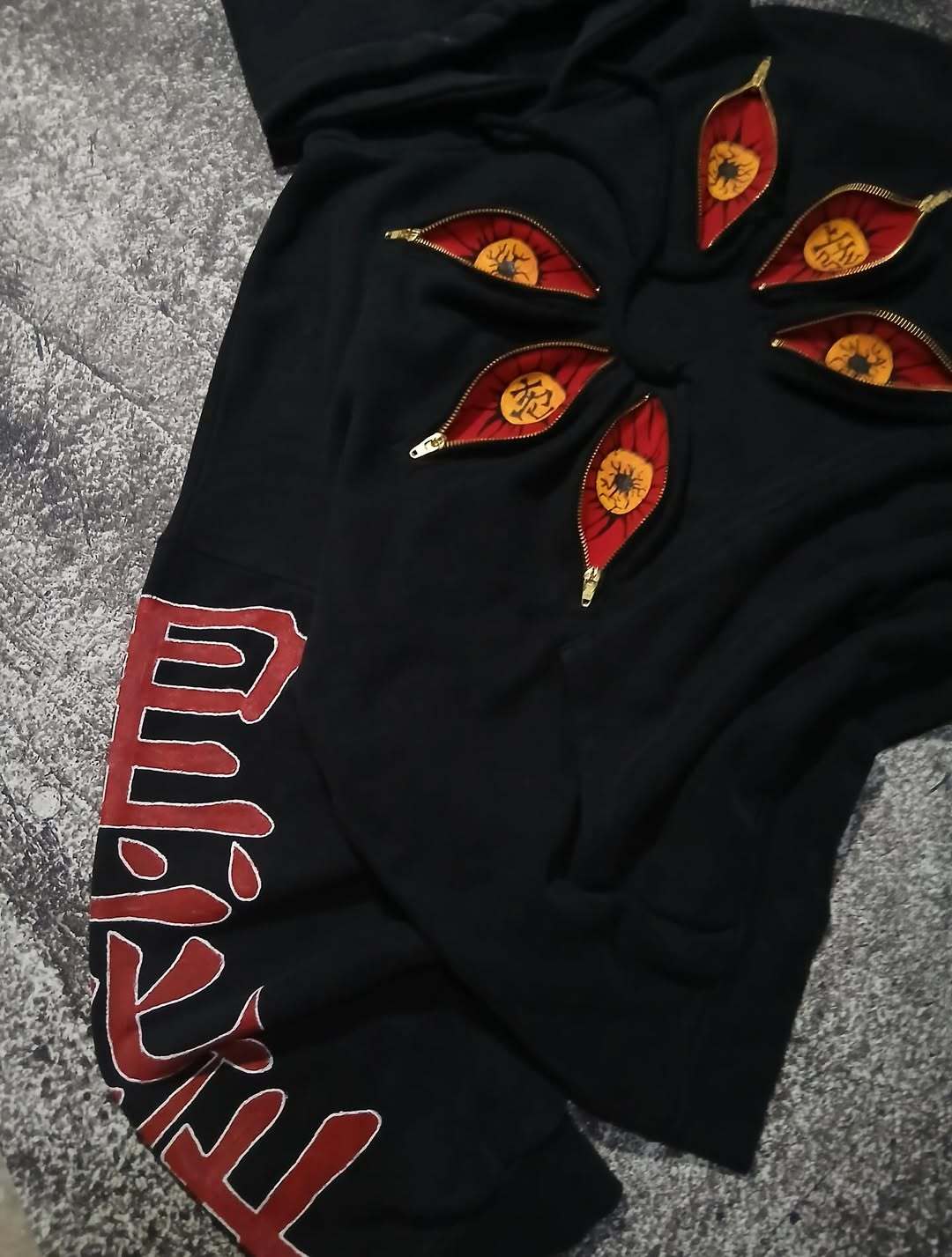 SIX EYES "KOKUSHIBO" HOODIE