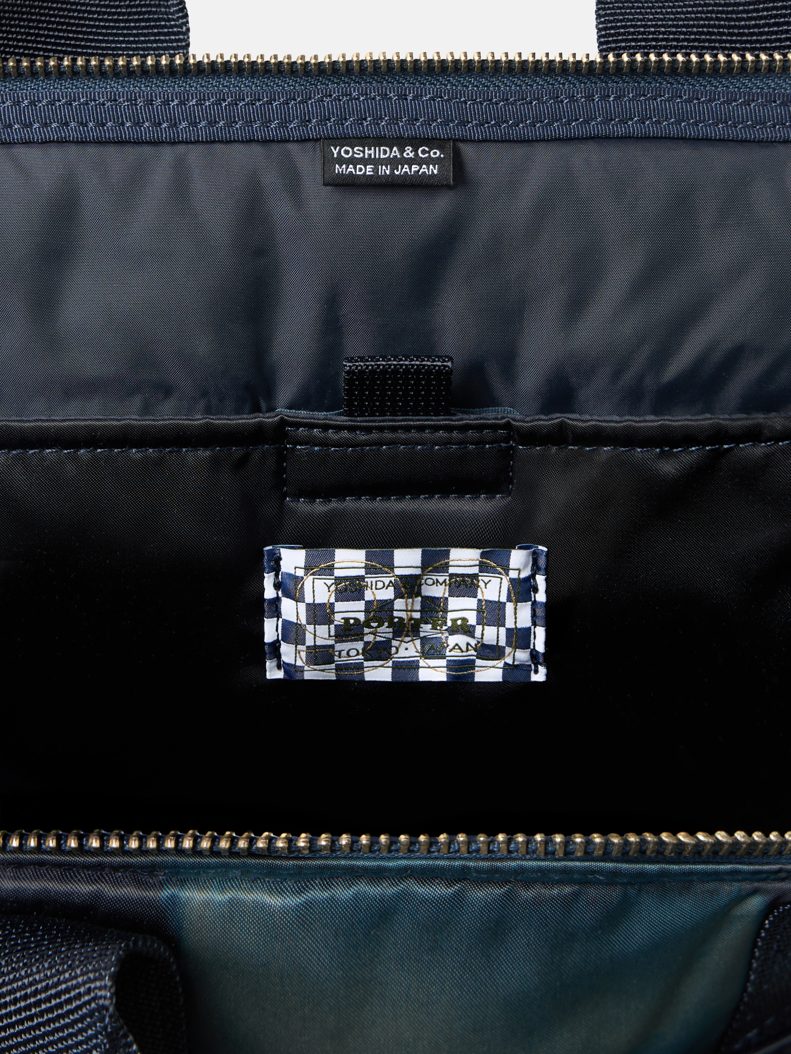 9200003 HAND CORROSION ON NYLON TWILL