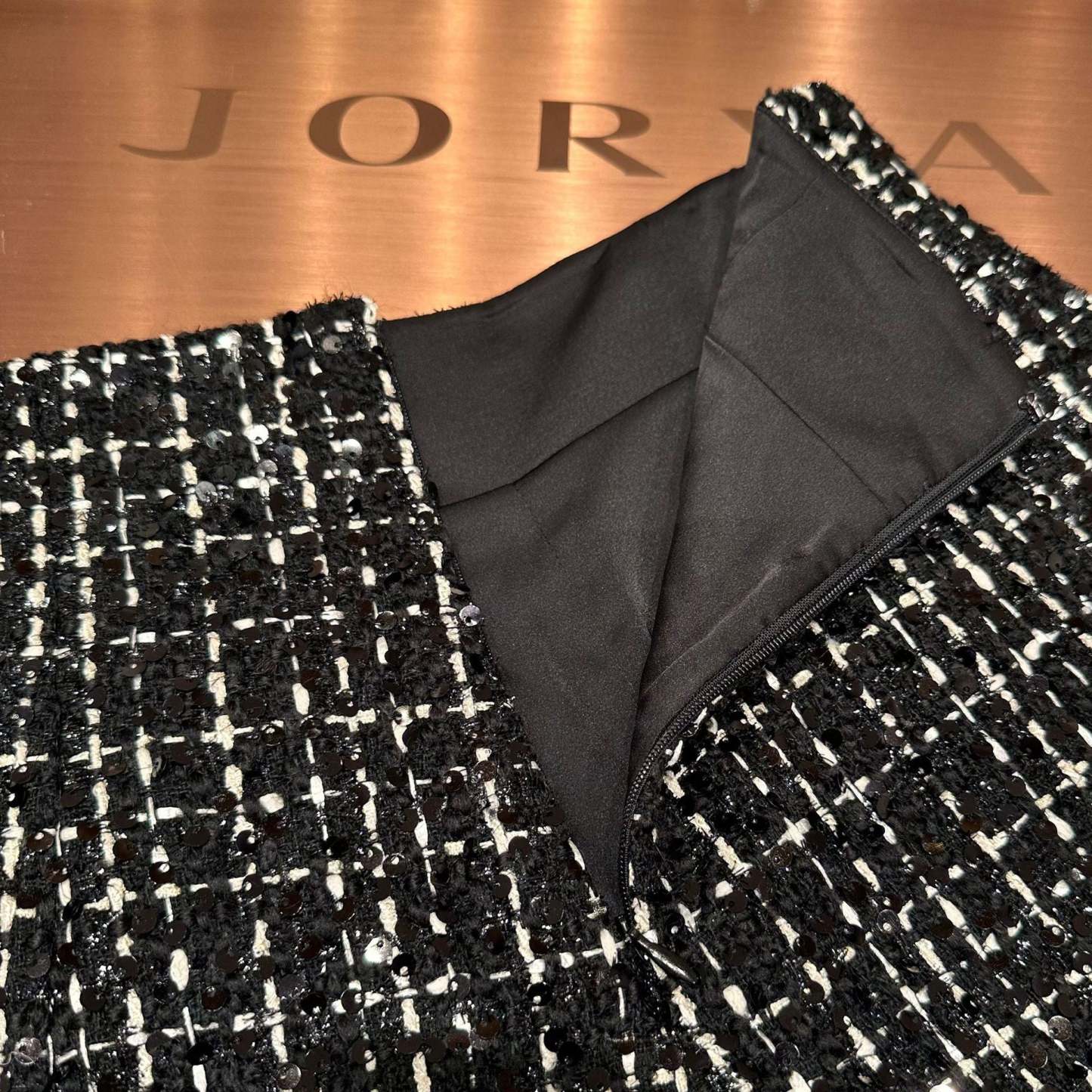 High-waisted sequined tweed shorts/skirt